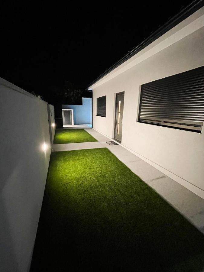 House 9 Guimaraes Villa Exterior photo